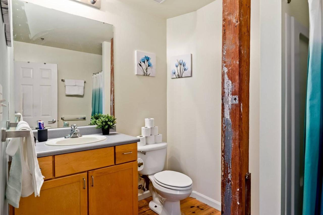 Trifecta Historic Brick 2Br Getaway Superhost Appartement Durham Buitenkant foto